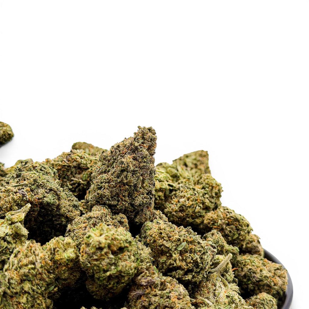 Dr. Wonderstone Gelato Fuel premium THCa flower buds with dense green texture and visible trichomes. Buy Cheap THCa Flower Online